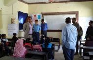 مدير عام مكتب التربية و التعليم  بالمهرة  يتفقد سير العملية التربوية و التعليمية  في مدرسة 26 سبتمبر الاساسية للبنات