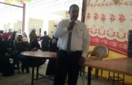 مدير عام مكتب التربية  بلحج :الهلال الأحمر الإماراتي قدم (100000)ريال سعودي لدعم العملية الإمتحانية بمحافظة لحج