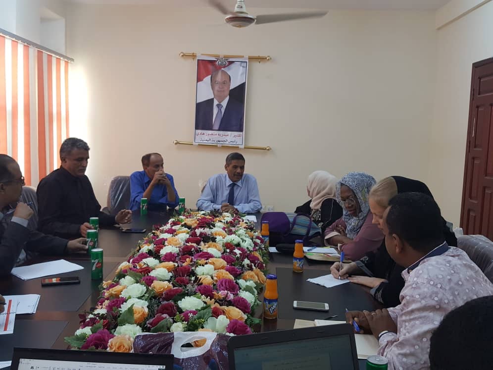 وزير التربية د. عبد الله لملس يلتقي المدير الإقليمي لليونسكو لإقرار الخطة الانتقالية للتعليم في اليمن