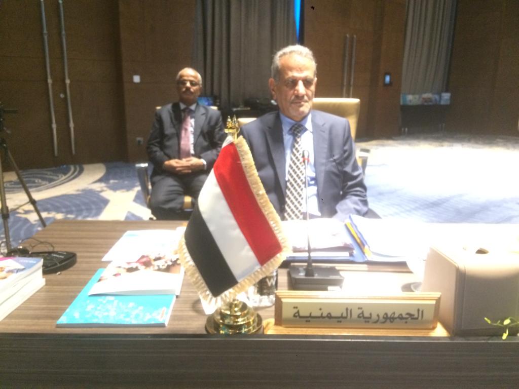 وزير التربية د. عبدالله لملس يطلع على سير مشاركة الطلاب اليمنيين في الأولمبيادين السابع للرياضيات والثالث للفيزياء في مسقط(فيديو)