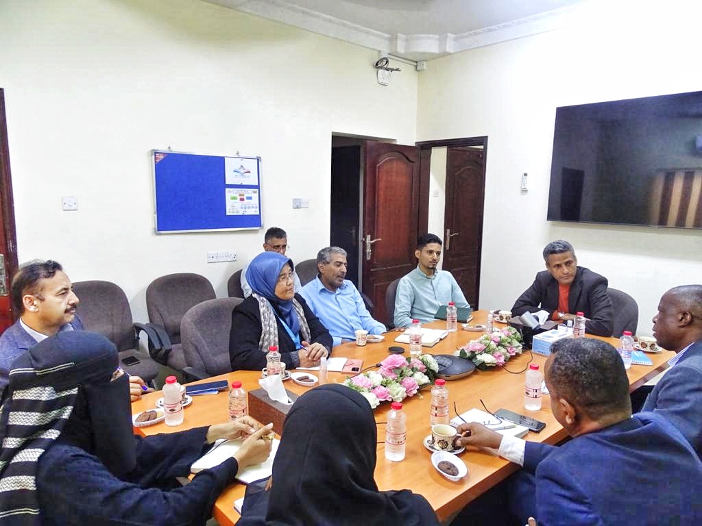 وفد منظمة اليونيسف في اليمن يلتقي مدير وحدة البرامج في وزارة التربية بعدن