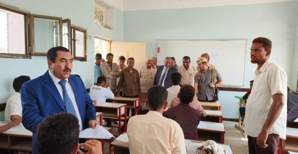 محافظ حجة يدشن امتحانات الشهادة الثانوية شمال المحافظة.