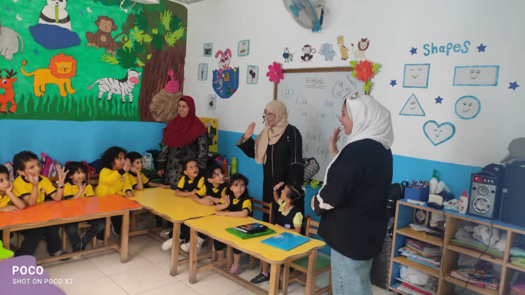 مدير عام رياض الاطفال بوزارة التربية تزور رياض الاطفال بالمدارس اليمنية بالقاهرة