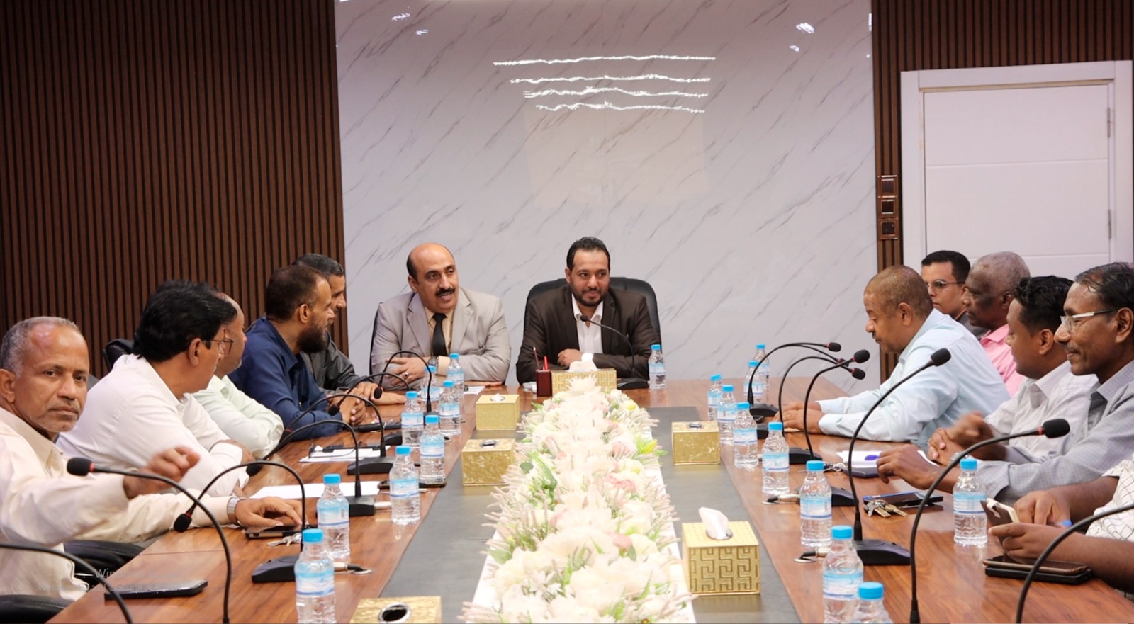 الوزير العكبري يزور مكتب تربية ساحل حضرموت ويشيد بكوادره في إنجاز التكاليف الوزارية للعام الدراسي المنصرم